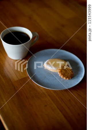 レモンクッキーとサブレをおやつにコーヒータイム レモンクッキーとサブレをおやつにコーヒータイム 115543999