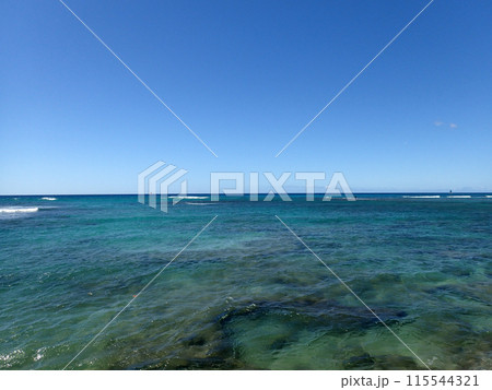Shallow wavy ocean waters of Waikiki looking into the pacific ocean Shallow wavy ocean waters of Waikiki looking into the pacific ocean 115544321