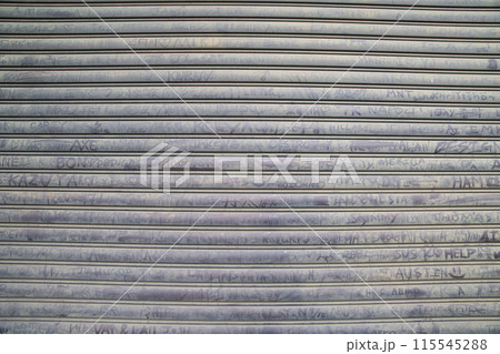 古いトタンの壁 115545288