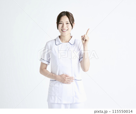 白バックの看護師 115550014