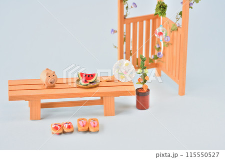 夏風物詩 縁台 スイカ 団扇 下駄 風鈴 ミニチュア 夏風物詩 縁台 スイカ 団扇 下駄 風鈴 ミニチュア 115550527