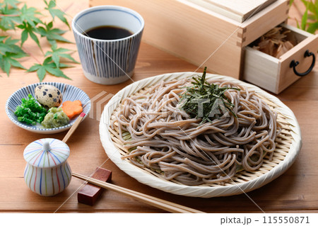 ざるそば 最高の鰹出汁のつゆでいただく 115550871