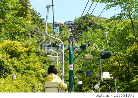 日本三景の一つに数えられる天橋立松並木を歩いてもよし傘松公園で股のぞきもよし 日本三景の一つに数えられる天橋立松並木を歩いてもよし傘松公園で股のぞきもよし 115551075