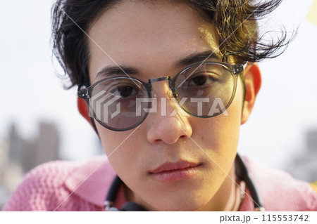 若い男性のファッションポートレート 若い男性のファッションポートレート 115553742
