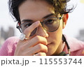 若い男性のファッションポートレート 115553744
