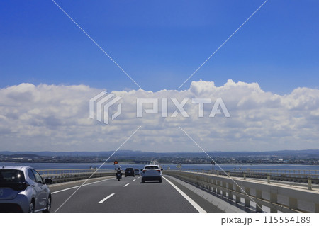 東京湾アクアラインで千葉県木更津市へ 東京湾アクアラインで千葉県木更津市へ 115554189