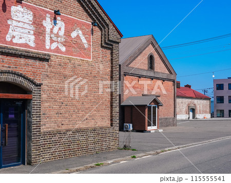 JR芽室駅近くに建つ十勝めむろ赤レンガ倉庫（北海道芽室町） 115555541