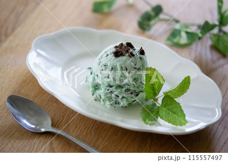 チョコミントアイス 115557497