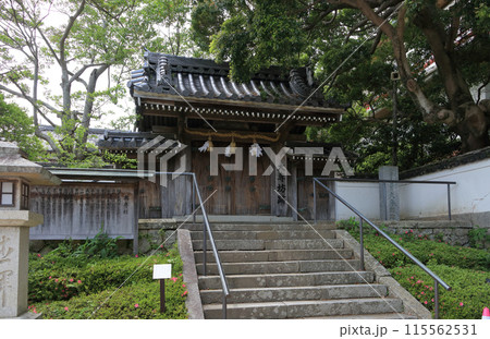 防府天満宮、表参道西側の最奥にある大専坊跡(県指定史跡) 防府天満宮、表参道西側の最奥にある大専坊跡(県指定史跡) 115562531