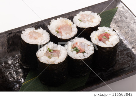ぶり海苔巻き ぶり海苔巻き 115563842