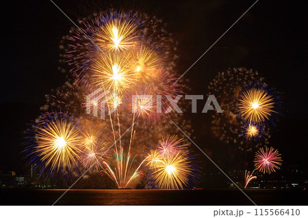 びわ湖花火大会(滋賀県大津市) びわ湖花火大会(滋賀県大津市) 115566410