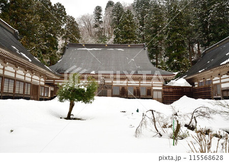 冬の慈光寺（新潟県） 115568628