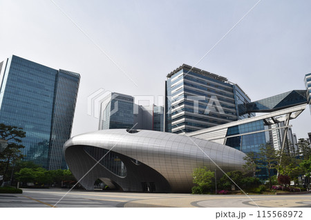韓国ソウル デジタルメディアシティ(DMC)の街並み 韓国ソウル デジタルメディアシティ(DMC)の街並み 115568972