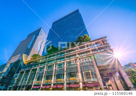 日本の東京都市景観 コレド室町テラス(COREDO室町テラス・日本橋室町三井タワー)などを望む 日本の東京都市景観 コレド室町テラス(COREDO室町テラス・日本橋室町三井タワー)などを望む 115569146