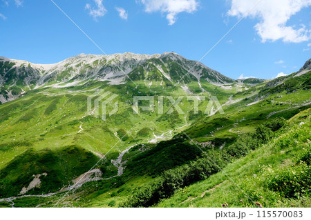 富山県_立山室堂山荘から南東側風景2_2023年8月 富山県_立山室堂山荘から南東側風景2_2023年8月 115570083