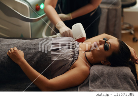 Getting Armpit Hair Removed Getting Armpit Hair Removed 115573399