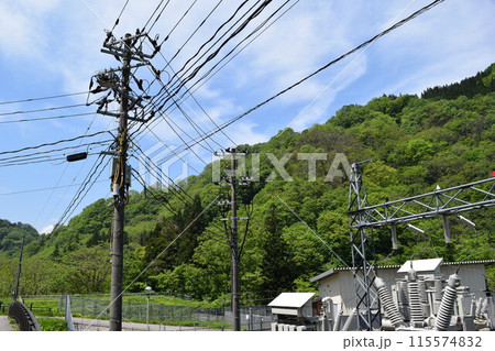 送電塔 高電圧交流 115574832