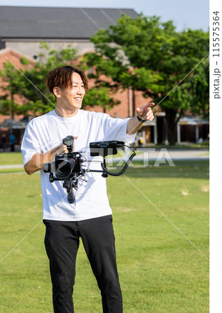 映像クリエイター  ジンバルを使った動画撮影 115575364
