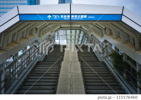 お台場　フジテレビ 115576460