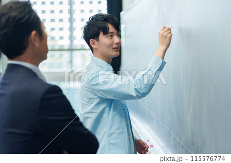 黒板 先生 生徒 黒板 先生 生徒 115576774