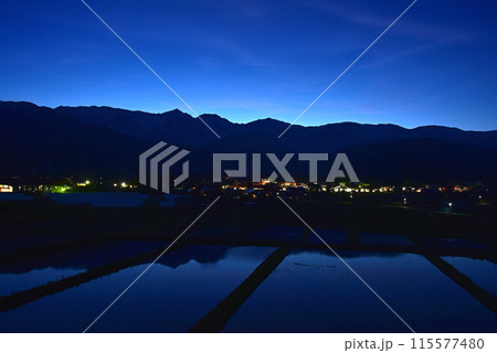 五月の白馬 夕暮れの北アルプス 五月の白馬 夕暮れの北アルプス 115577480