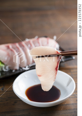 鰤の刺身 鰤の刺身 115578352