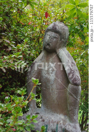 歯痛地蔵尊（堀辰雄の愛した石仏） 115579787