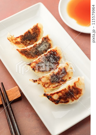 餃子 115579964