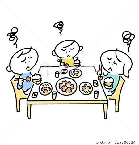 美味しくない食事にモヤモヤする3人家族 115580524