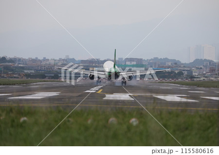 飛行機 航空機 ひこうき 115580616