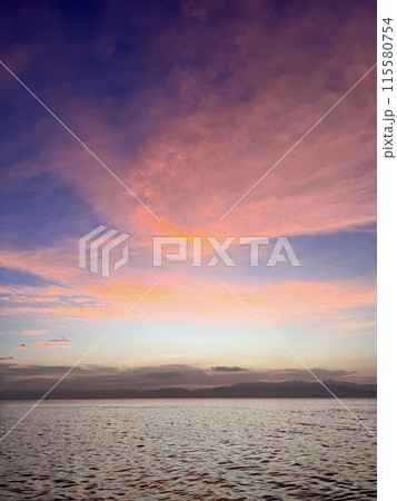 Amazing colorfull sunset at the sea phillipines moalboal 115580754