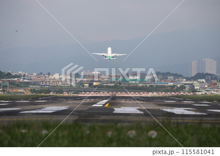 空港 飛行場 エアポート 115581041