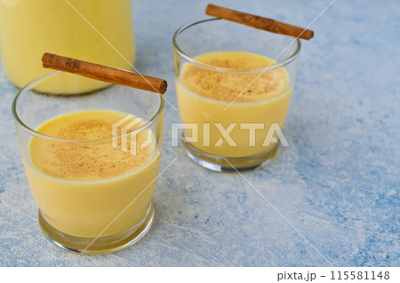 ロンポペ　Rompope メキシコや中南米の卵の飲み物 115581148