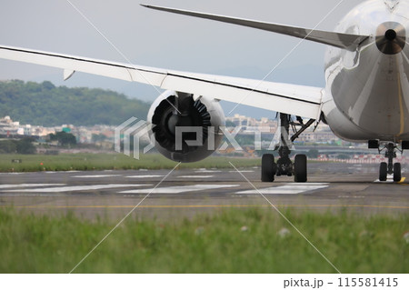 飛行機 航空機 ひこうき 115581415