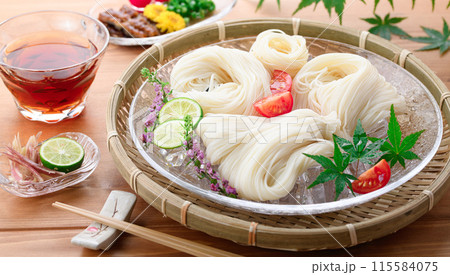 夏の味覚 素麺 ( そうめん ) 夏の味覚 素麺 ( そうめん ) 115584075