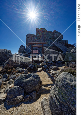 金峰山山頂の五丈石 115587328
