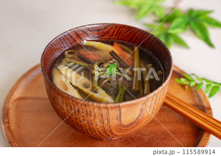 山菜のみそ汁　わらびと筍 115589914