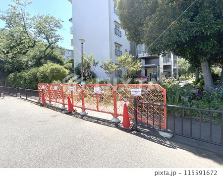 工事用フェンス設置例 115591672