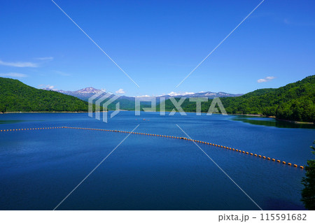 堤頂広場から見る忠別湖（忠別ダム） 115591682