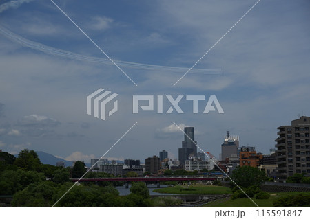 仙台上空でのブルーインパルス展示飛行 115591847