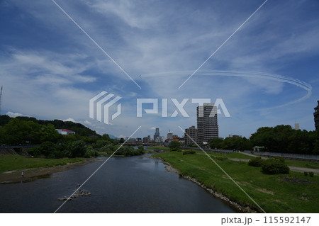 仙台市上空でのブルーインパルス展示飛行 115592147