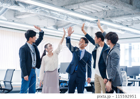 オフィス 115592951