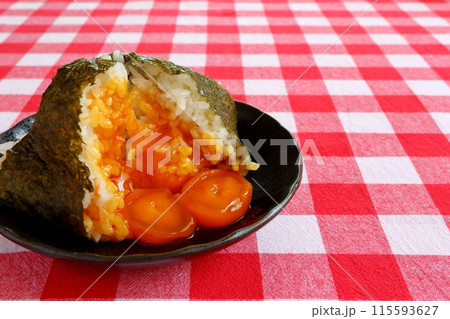 卵黄おにぎり 115593627