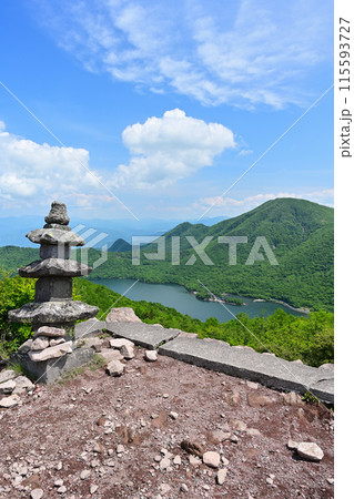 初夏の赤城山・地蔵岳山頂からの展望 115593727