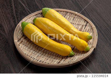 イタリアの夏野菜、ゼファーズッキーニ 115594014