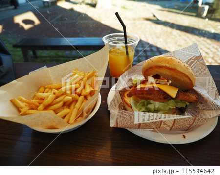 名物キンメダイバーガー 115594642