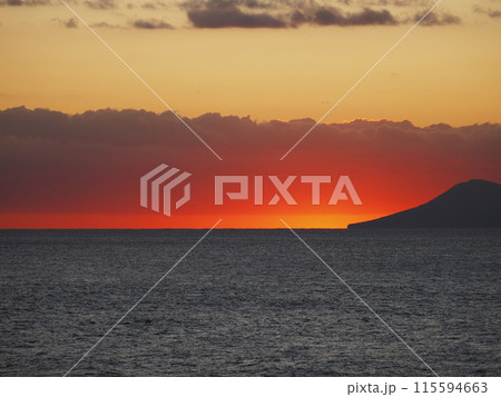 爪木崎公園から見る朝 115594663