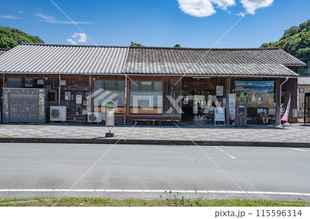 天竜浜名湖鉄道の天竜二俣駅前(静岡県) 天竜浜名湖鉄道の天竜二俣駅前(静岡県) 115596314
