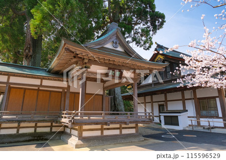 宮城県塩竈市 鹽竈神社 舞殿 115596529