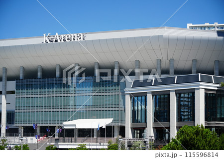 横浜　横浜駅付近の商業施設・ミュージックテラス 115596814